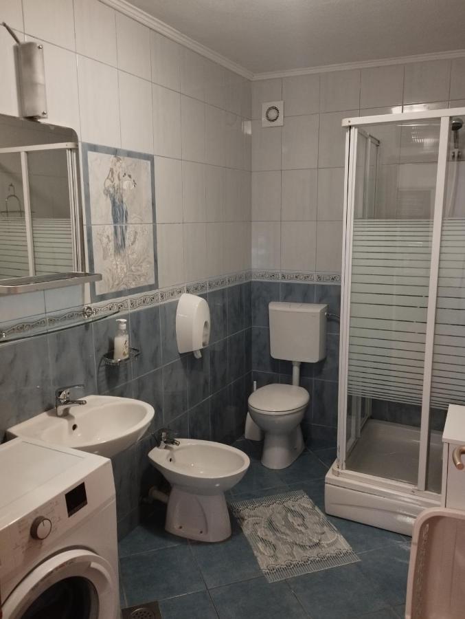 Dck Apartments 科斯特雷纳 外观 照片