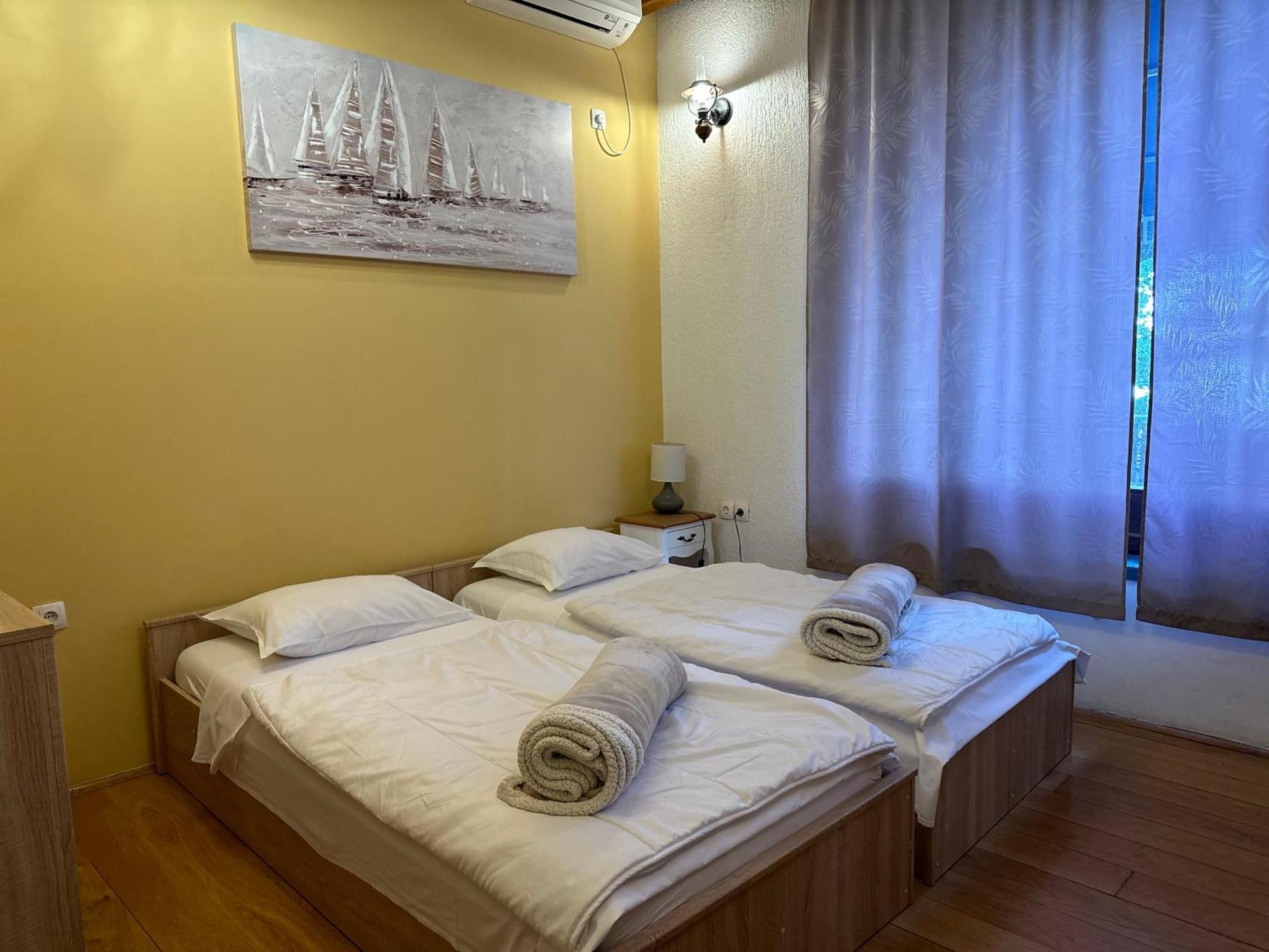 Dck Apartments 科斯特雷纳 外观 照片