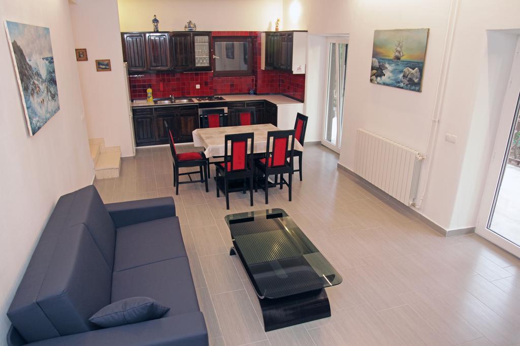 Dck Apartments 科斯特雷纳 外观 照片