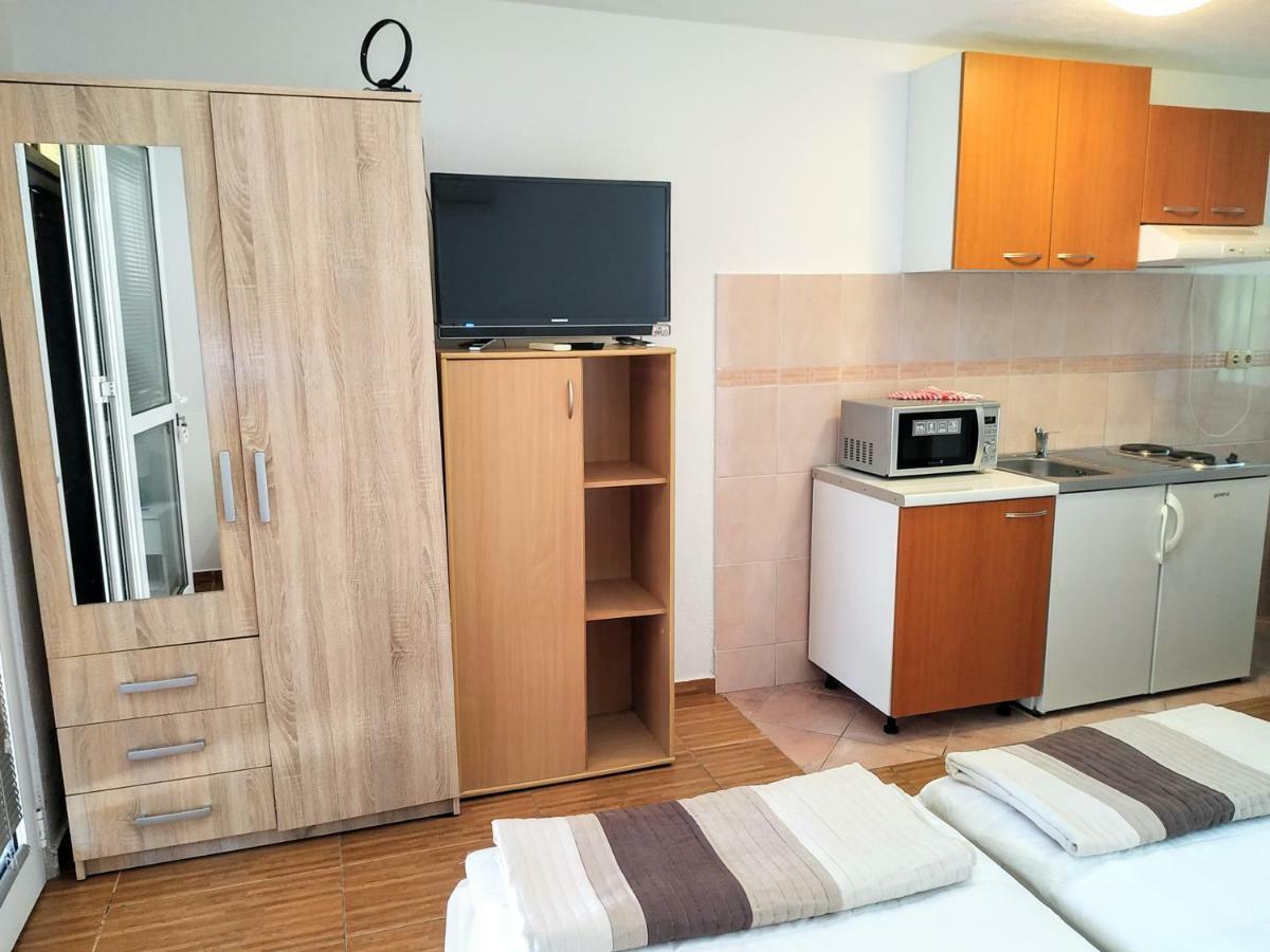 Dck Apartments 科斯特雷纳 外观 照片